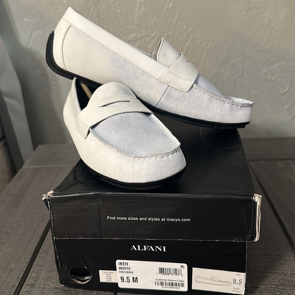 Alfani Men's Iker Penny Driving Loafers white size 9.5M - Picture 7 of 7
